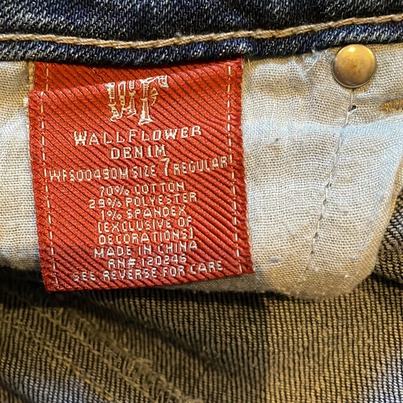 Wallflower Embellished Denim Mini Skirt Size 7 - Picture 5 of 6